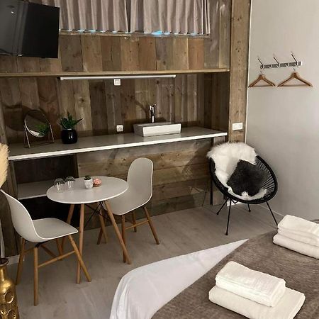 Ruime luxe kamer in centrum Brugge met badkamer! Eksteriør billede