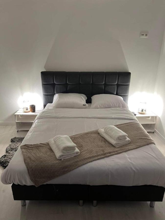 Ruime luxe kamer in centrum Brugge met badkamer! Eksteriør billede