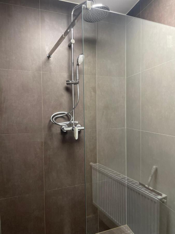 Ruime luxe kamer in centrum Brugge met badkamer! Eksteriør billede